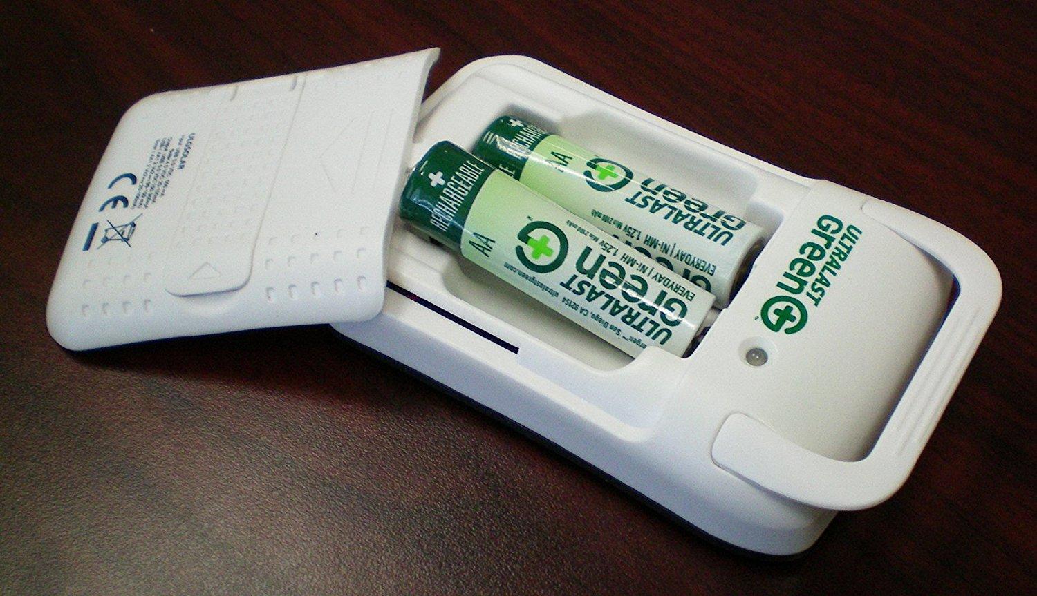 UltraLast-Green-Solar-2-AAUSB-Charger-with-2-AA-Everyday-Precharged-Batteries-B002IAZ6I6-5.jpg
